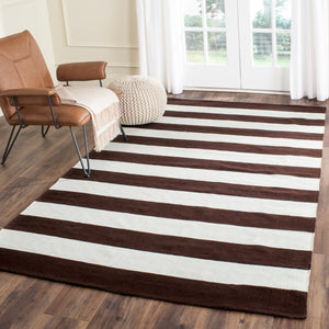Safavieh Montauk Rug Collection MTK712P - Chocolate / Ivory