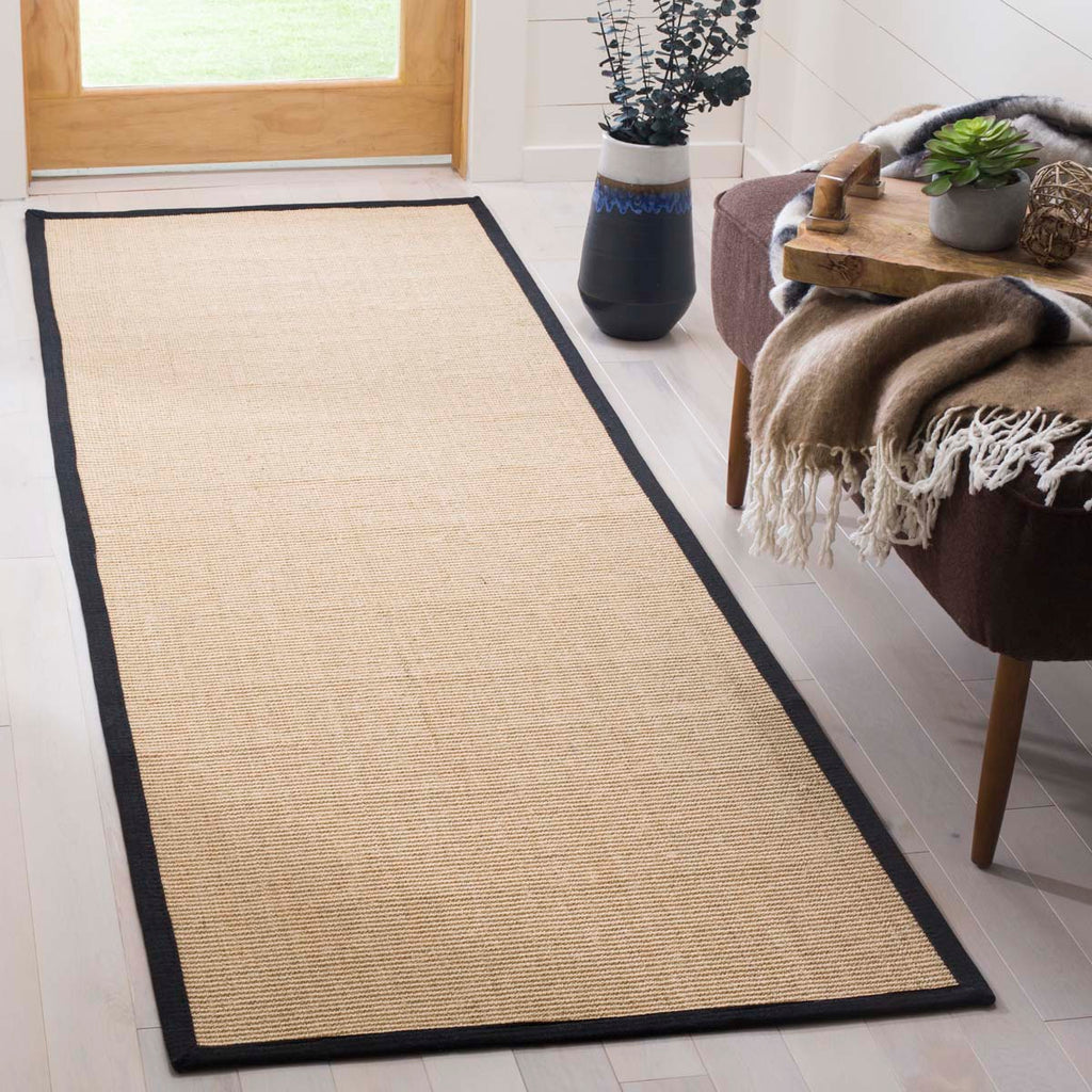 Safavieh Natural Fiber Rug Collection NF441A - Maize / Black