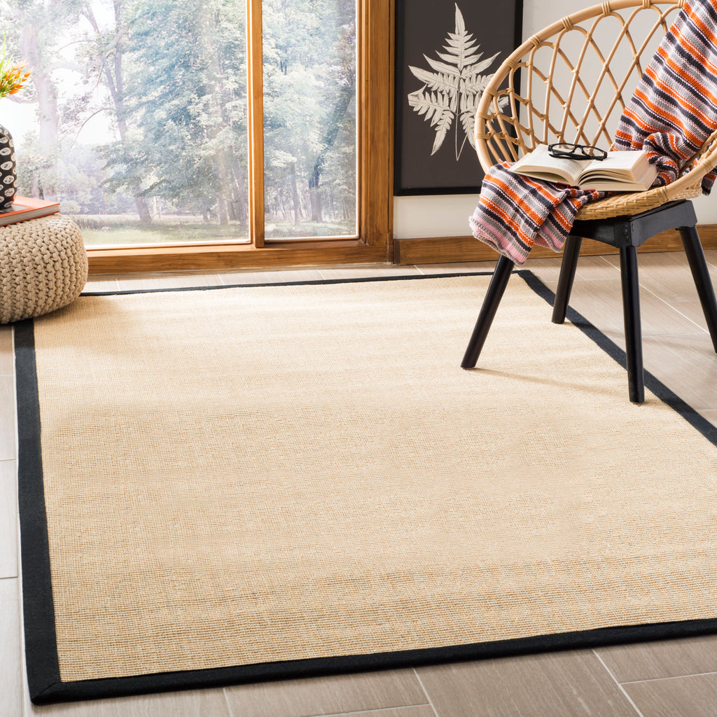 Safavieh Natural Fiber Rug Collection NF441A - Maize / Black