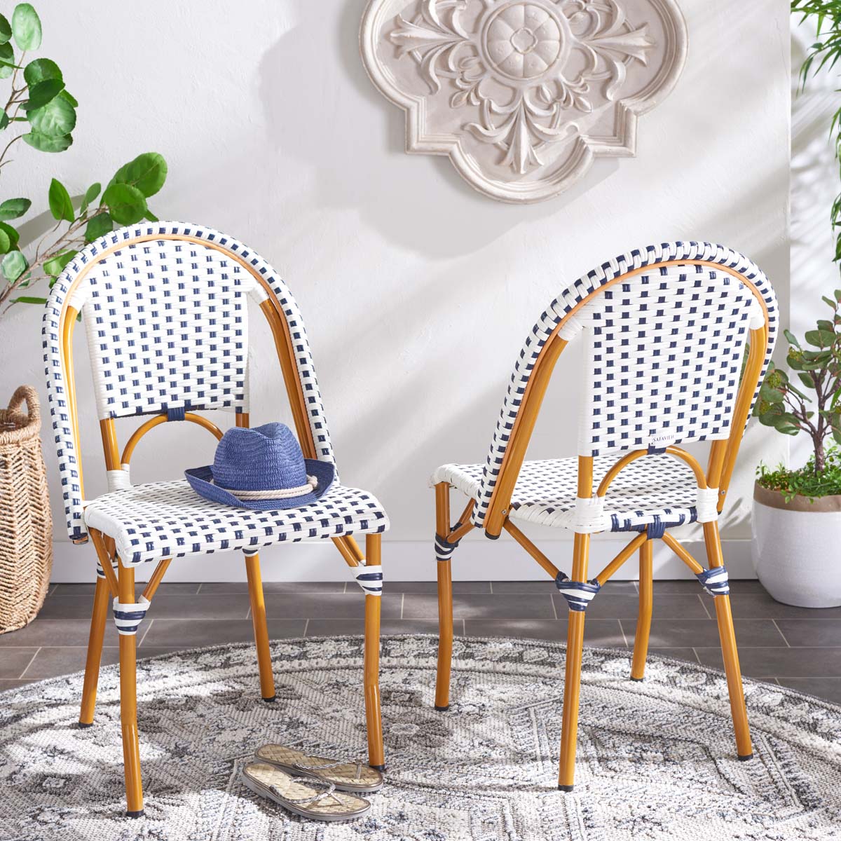 Safavieh California Side Chair White Navy - Main Image