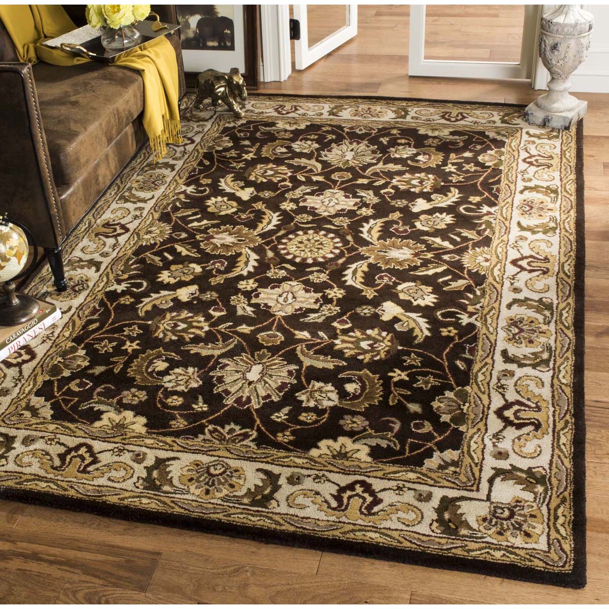 Safavieh Royalty Rug Collection ROY239A - Chocolate / Beige