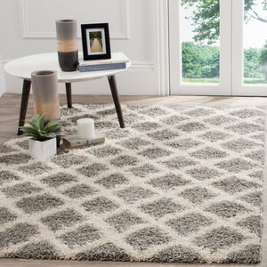 Safavieh Dallas Shag Rug Collection SGDS258G - Grey / Ivory
