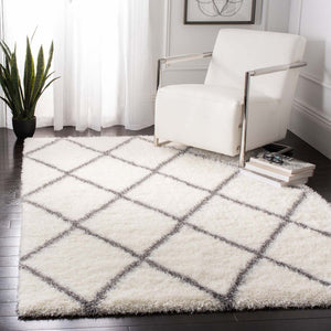 Safavieh Sgm-Montreal Shag Rug Collection SGM831B - Ivory / Grey