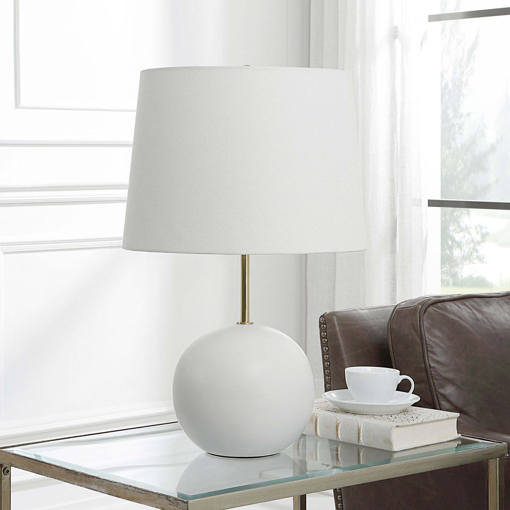 Home Decor White Ceramic & Round Base Table Lamp