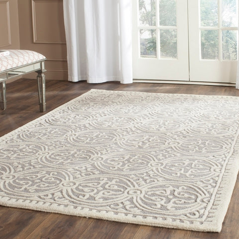 Safavieh Cambridge Rug Collection CAM123D - Silver / Ivory