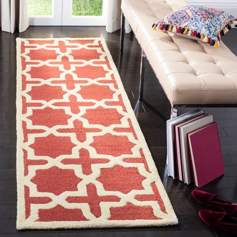 Safavieh Cambridge Rug Collection CAM125L - Rust / Ivory